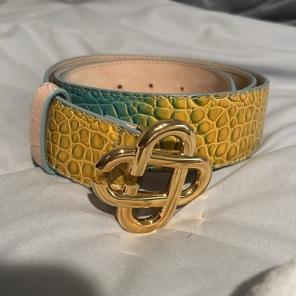 Casa Blanca belt